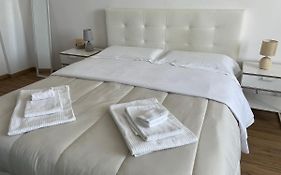 Cavour16 Rent Bedrooms