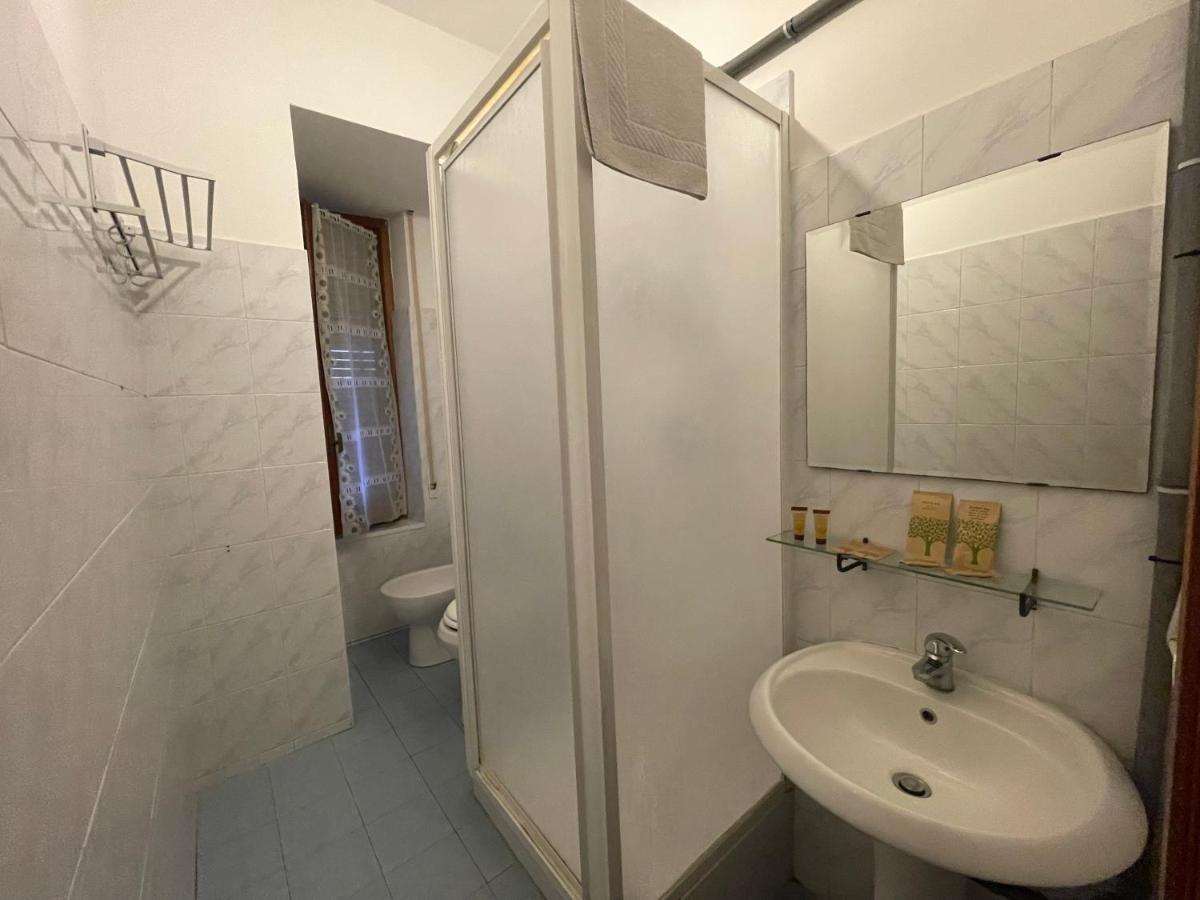 Cavour16 Rent Bedrooms Genua Exterior foto