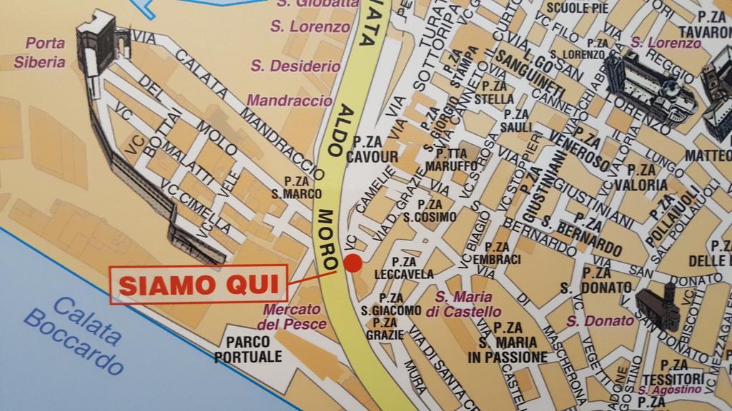 Cavour16 Rent Bedrooms Genua Exterior foto